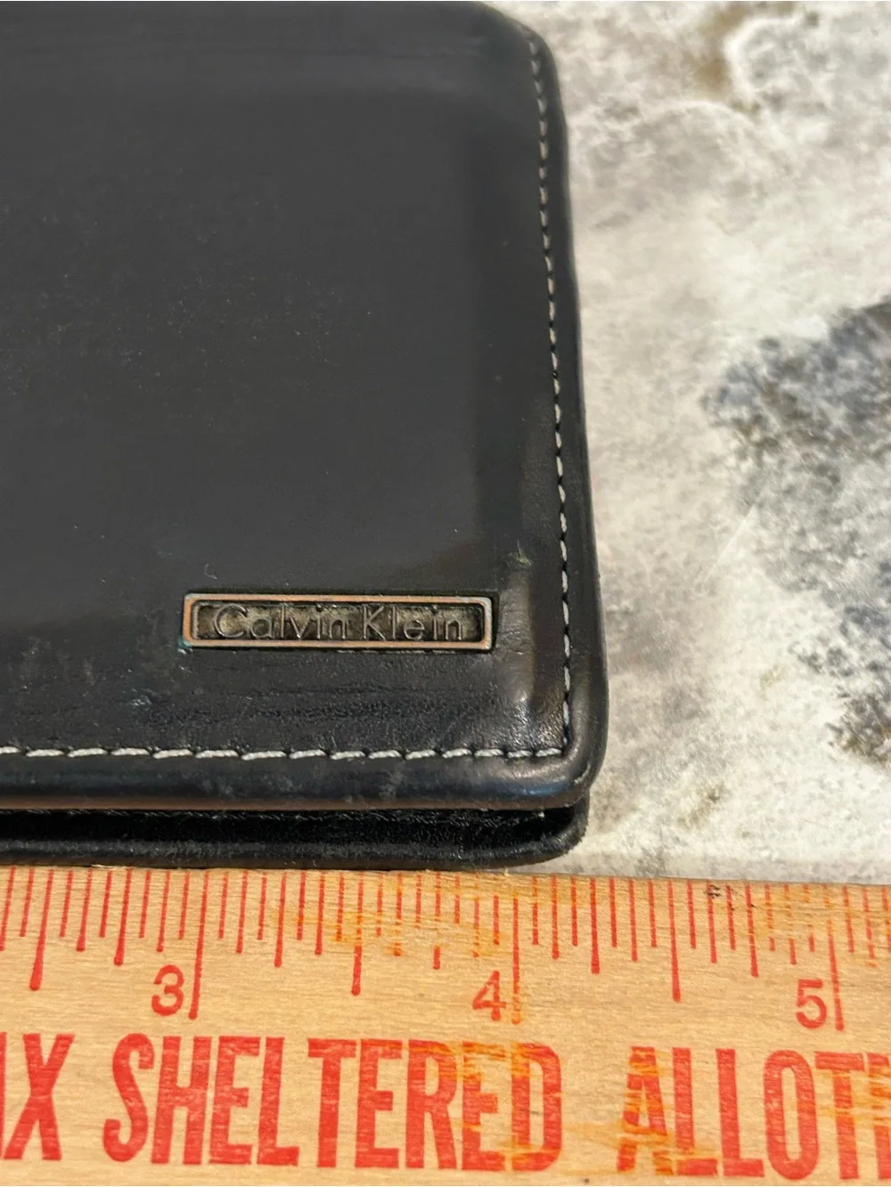 Calvin Klein Black Leather Bifold Card Holder with Stitch Trim